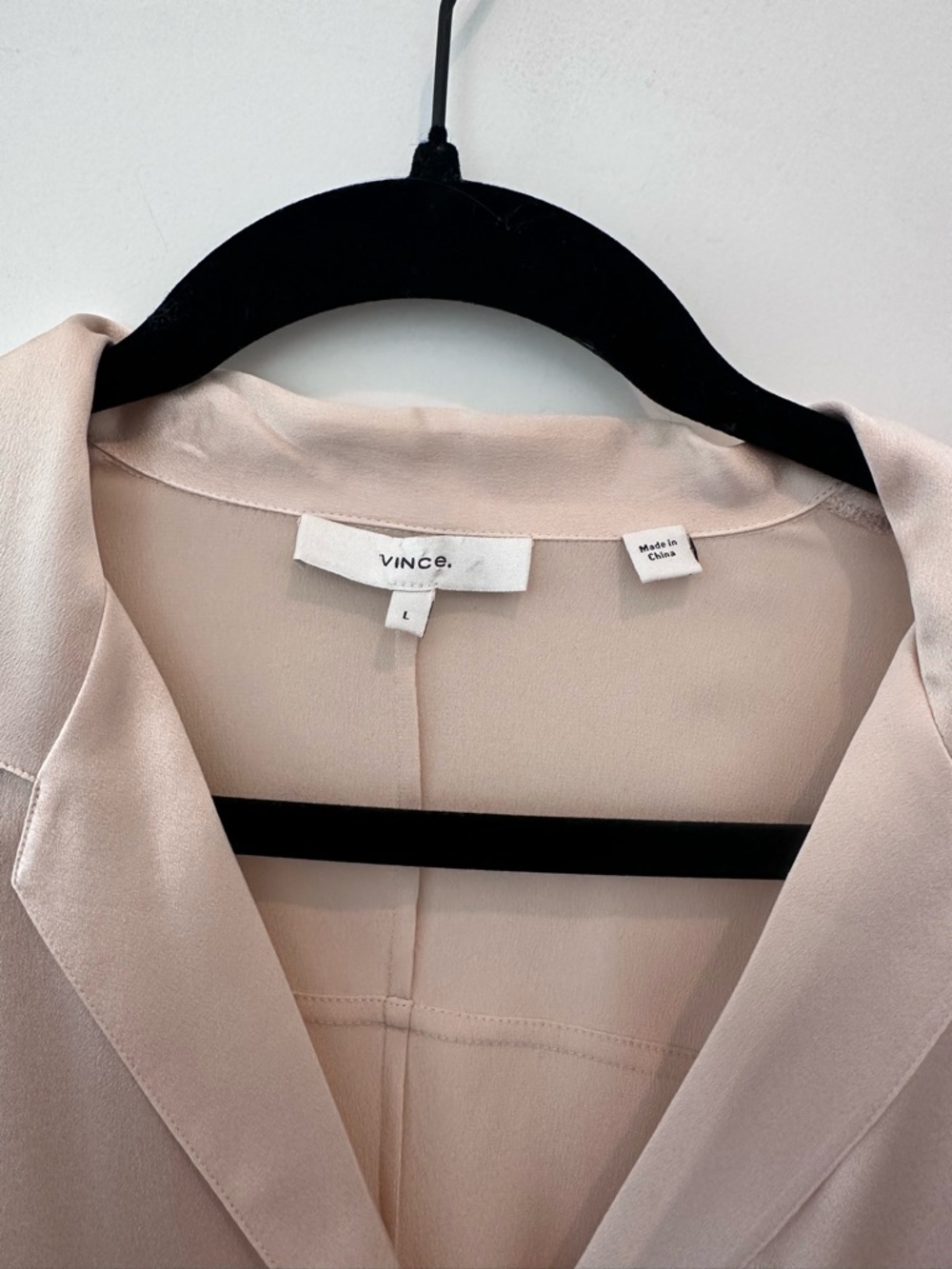 Vince Flowy Gorgeous 100% Silk Camp Collar Blouse size large - Picture 6 of 9